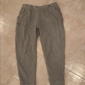 grey under armor sweatpants